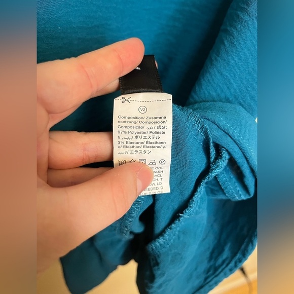 Solid V-Neck Ruffle Hem Blouse Peplum Top - Picture 2 of 4